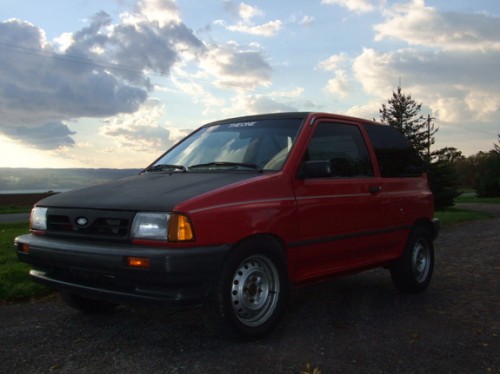 Ford Festiva  V8 