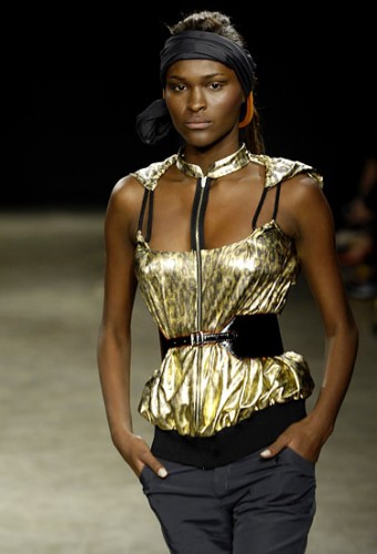 Sao Paulo Fashion Week:    (16 )