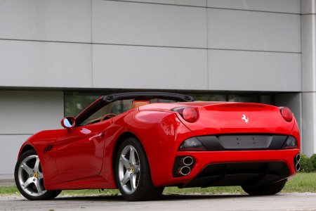  Ferrari California