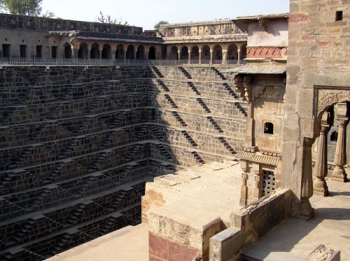 300   Chand Baori   (25 )