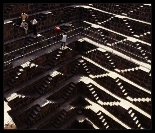 300   Chand Baori   (25 )