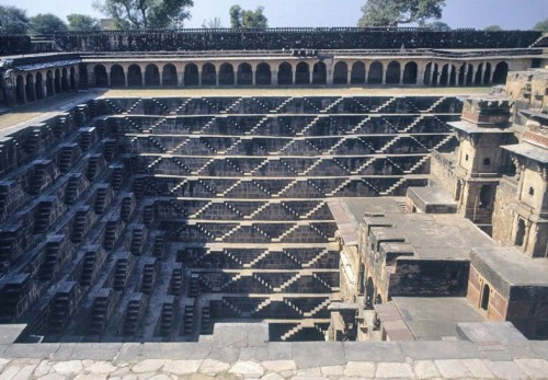 300   Chand Baori   (25 )