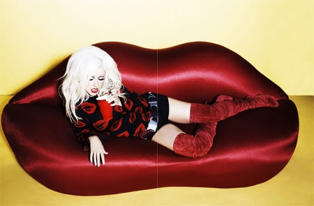   (Christina Aguilera).   