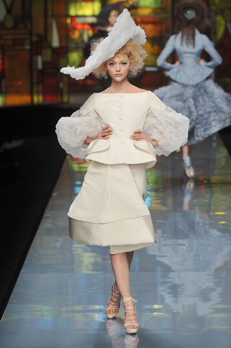 Haute Couture -   / 2009 