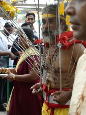   (Thaipusam)