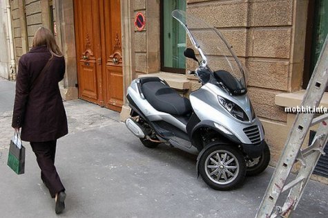 Piaggio MP3 -  