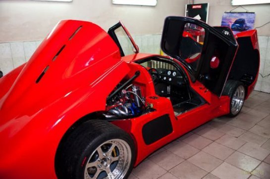 Ultima GTR720:      